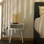 Apartment T1 Bis Duplex 400m *